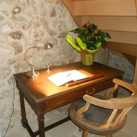 Les Mille Et Pierres 3* Mareuil-le-Port