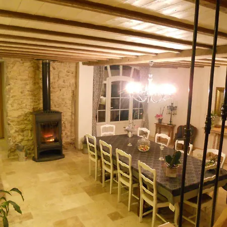 Les Mille Et Pierres Bed & Breakfast