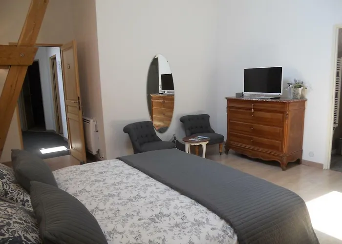 Bed & Breakfast Les Mille Et Pierres 3*